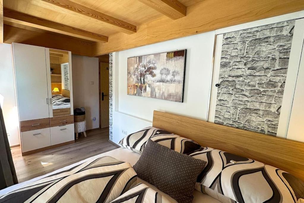 Landhaus Alpenglueck Axams Exterior foto